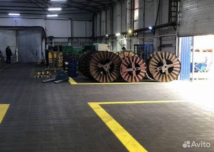 Модульная плитка пвх в спорт зал