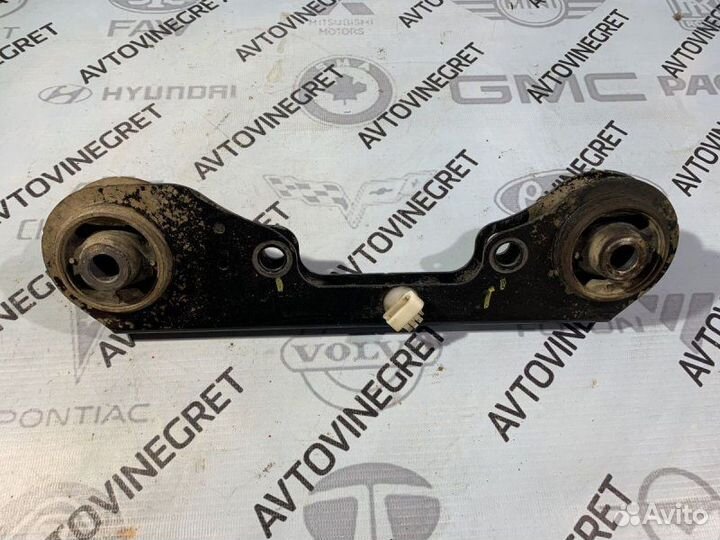 Кронштейн редуктора Renault Duster 1 F4R 2.0