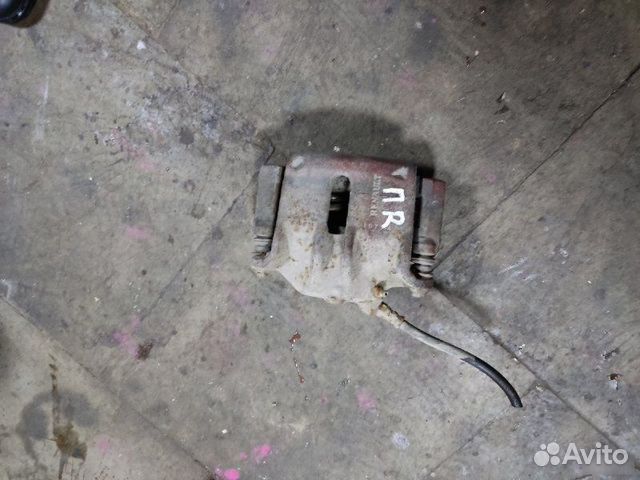 Суппорт тормозной передний правый Renault Megane 2