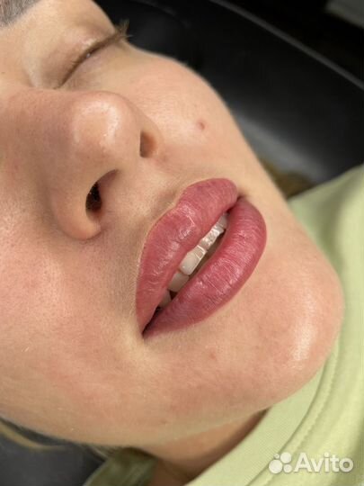 Перманентный макияж губ