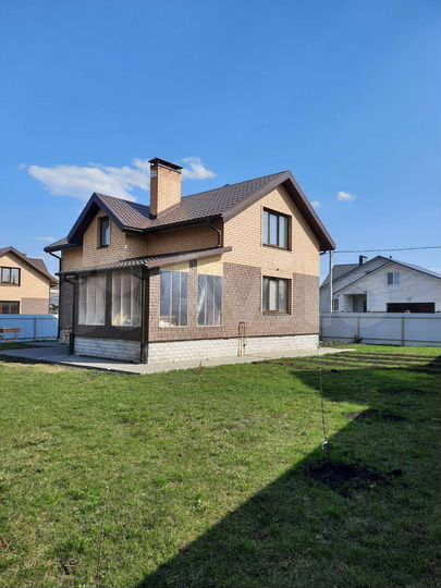 Дом 219 м² на участке 8 сот.