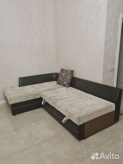 Диван угловой