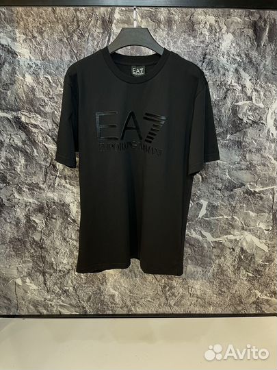 Футболка Emporio Armani
