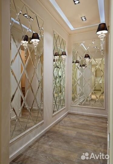 Зеркальное панно в спальне