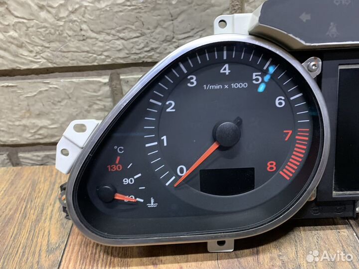 Audi Q7 (4L) Панель приборов