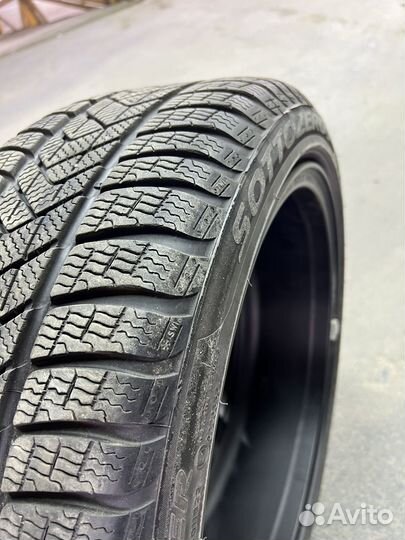 Pirelli Winter Sottozero 3 245/40 R19 90V