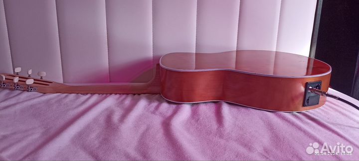 Классическая гитара с подключением