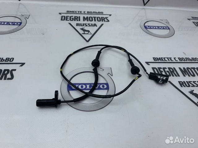 Датчик ABS передний левый оригинал Volvo XC90 03