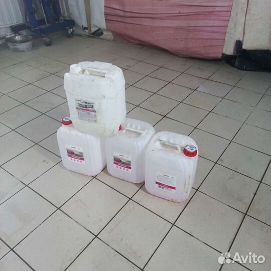 Канистра 20 литров бу