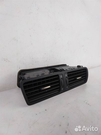 Дефлектор воздушный фольксваген пассат B6 2005-2