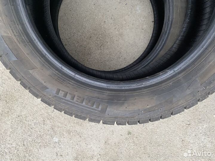 Pirelli Ice Zero FR 225/50 R17