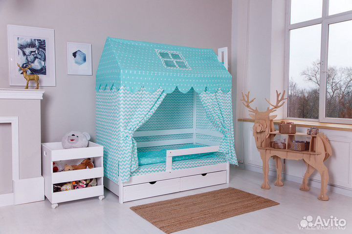 Кроватка домик новая Classic