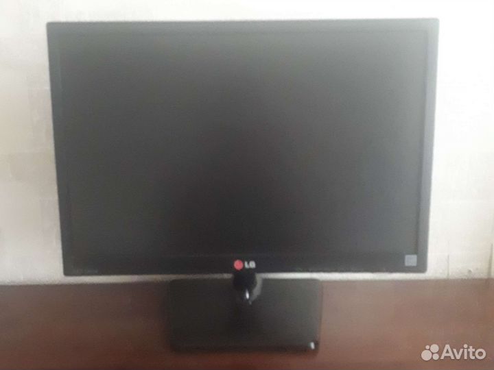 Монитор LG