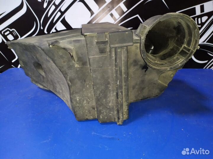 Корпус воздушного фильтра BMW 5' E39