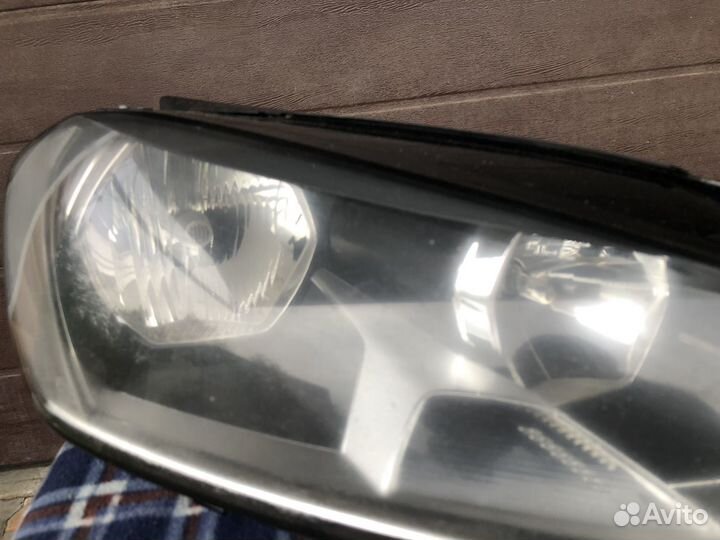 Левая фара 5G1 941 005 на Фольксваген гольф 7