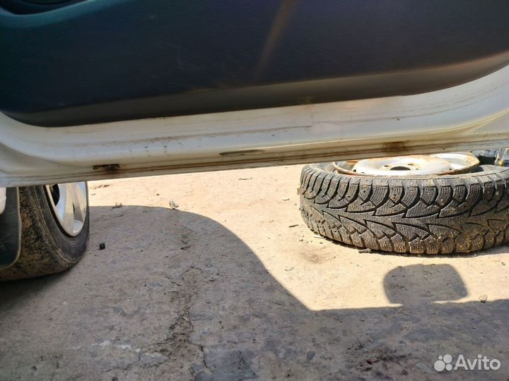 Дверь передняя правая Renault Logan, II 2016