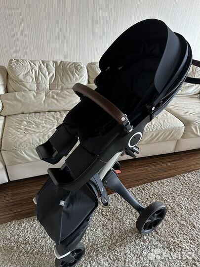 Прогулочная коляска stokke