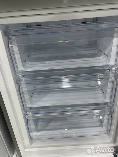 Холодильник Zarget сухой мороз