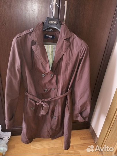 Плащ коричневый