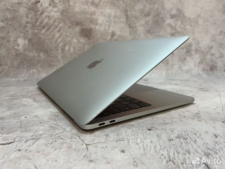 Macbook Pro 13 2017 i5/16/256