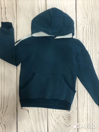 Костюм спортивный на 8 лет