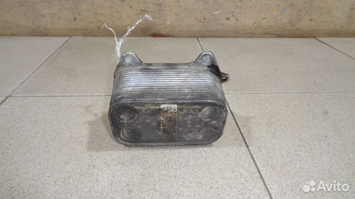 Радиатор масляный VW Tiguan 1