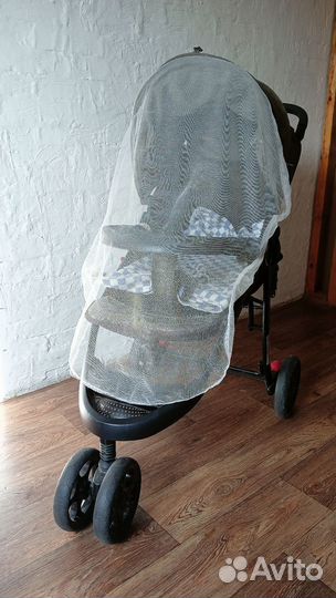 Продается детская прогулочная коляска