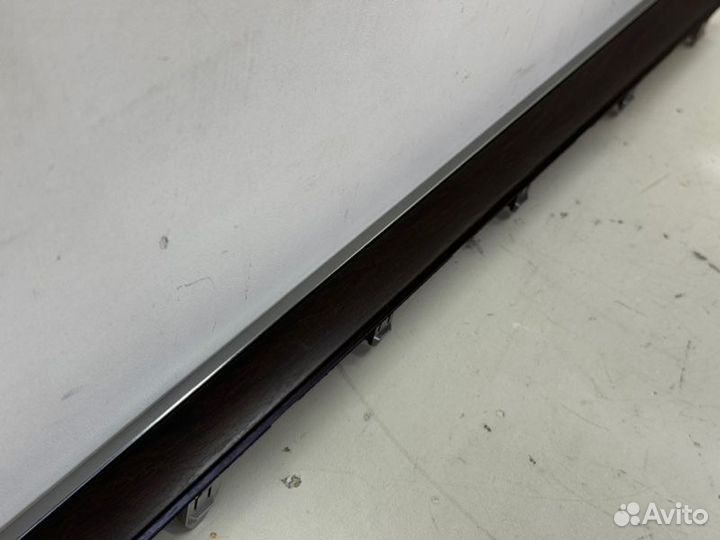 Накладка торпеды Toyota Land Cruiser 200 2015-2021