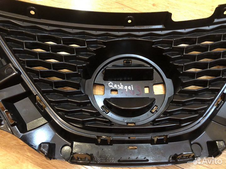 Решетка радиатора Nissan qashqai j11