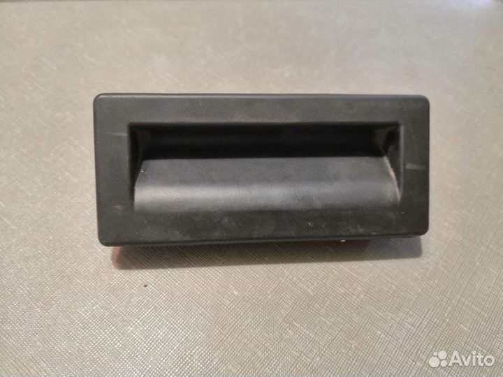 Кнопка открывания багажника Шкода октавия А7