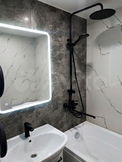 2-к. квартира, 54 м², 1/9 эт.