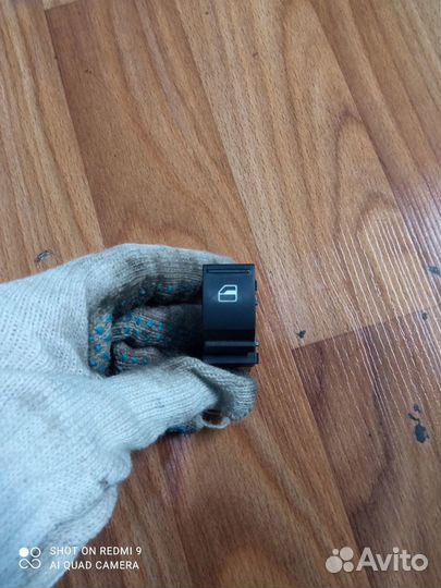 Кнопка стеклоподъёмника Volkswagen Passat B6