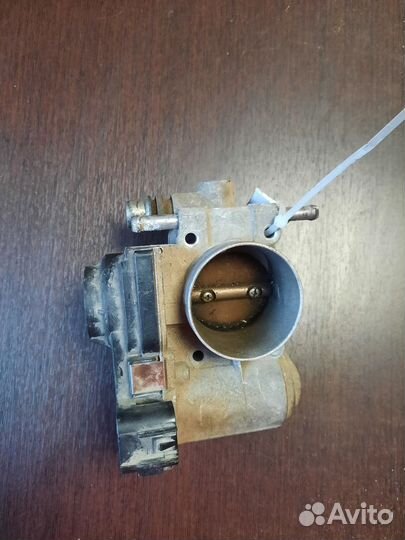 Заслонка дроссельная Опель Астра 1.6