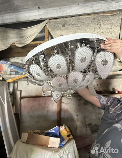 Люстра потолочная