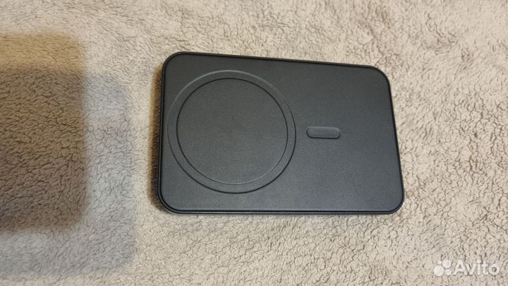 Безконтактный повербанк 10т.мАч