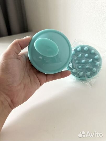 Массажная щетка для мытья головы 2шт новые