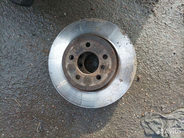 Передние тормозные диски BMW X3,2.0D,2010г