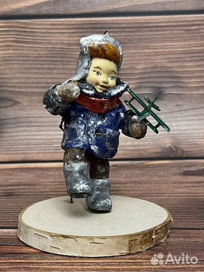 Ватная елочная игрушка «Мальчик с самолетом»