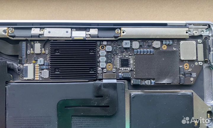 Плата macbook air 13 2018 8/256