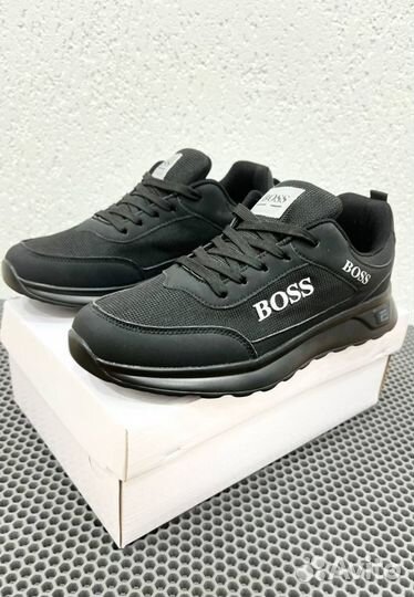 Кроссовки Boss модные
