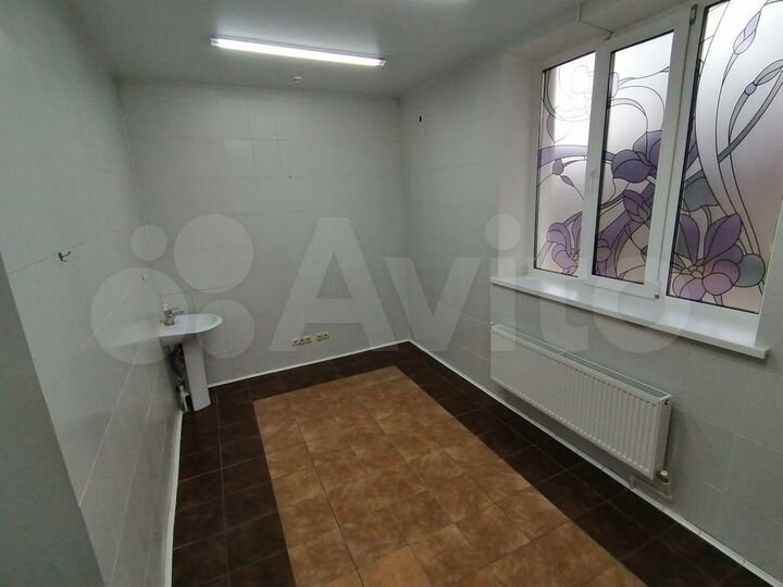 Продам торговое помещение, 105 м²