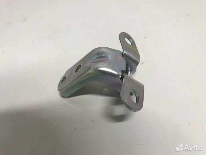 Петля двери задней левой нижняя Hyundai Solaris RB