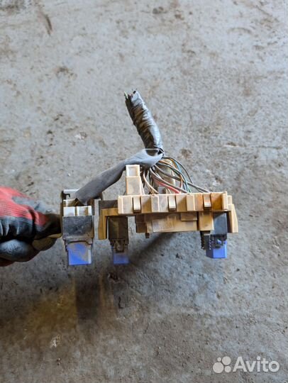 Блок предохранителей салонный Nissan Note E11