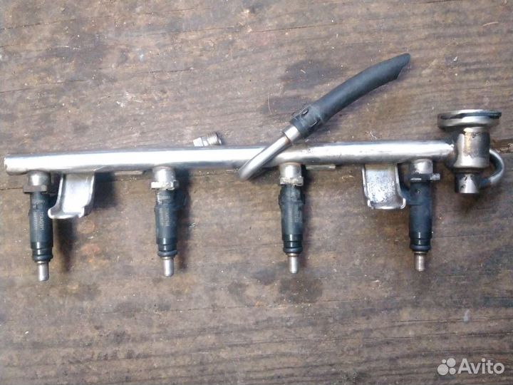 Рампа топливная ALT 2.0 A4 B6/B7, А6 С5/С6