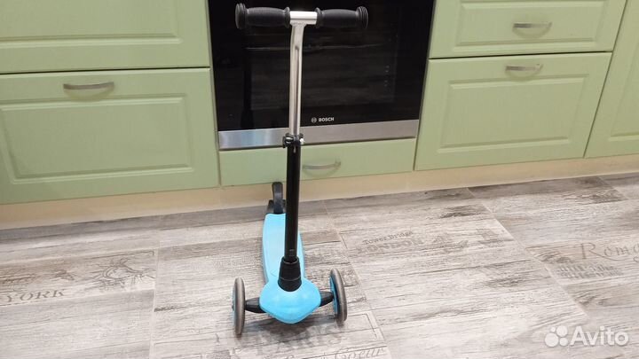 Продам детский самокат