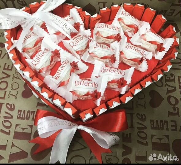 Букет из Рафаэлло/чупа чипсов/киндеров
