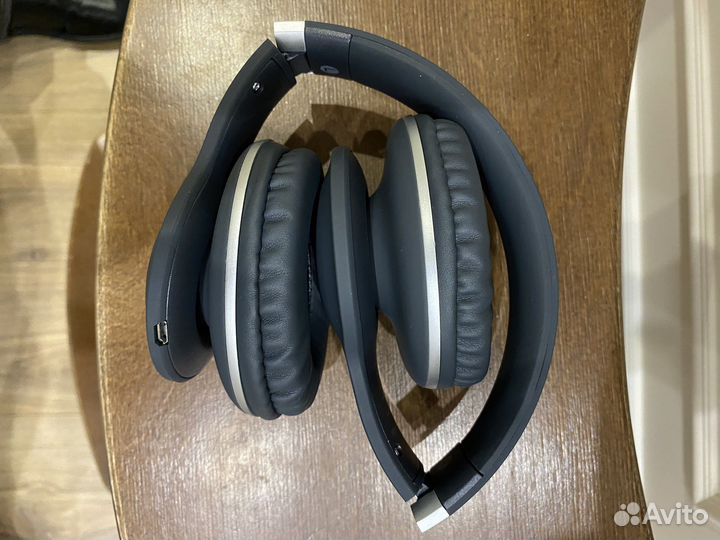 Беспроводные наушники Интерстеп SBH-260