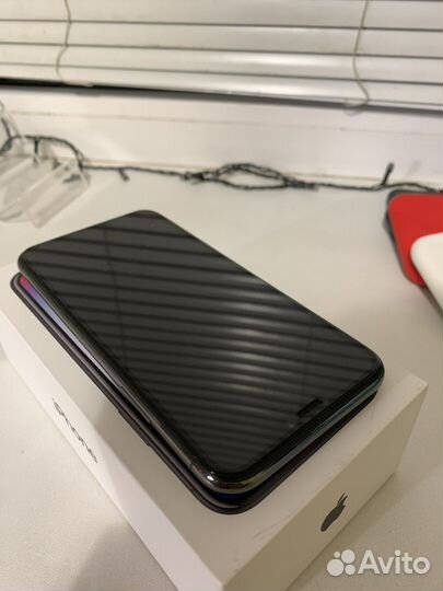 iPhone X, 64 ГБ