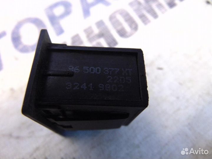 Кнопка обогрева сидений для Citroen C4 2005-2011 г