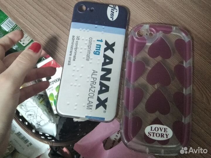 Чехлы на iPhone 7